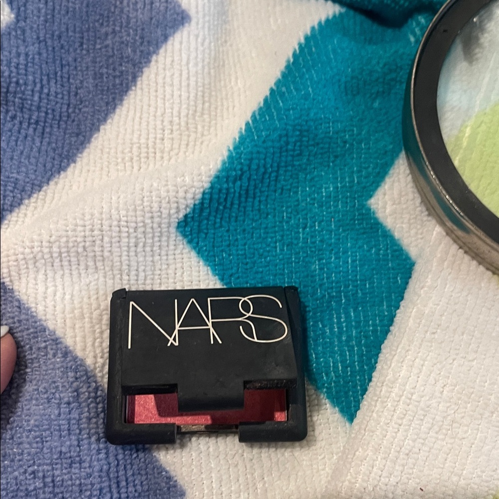 NARS Bold Red Blush
